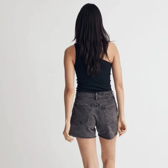 NWT Madewell Relaxed Mid-length Denim Shorts in Bradbrook Wash - Picture 2 of 4